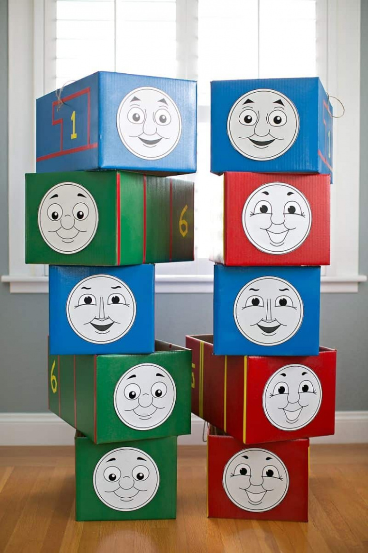 DIY THOMAS TRAIN COSTUMES +  PRINTABLE FACES