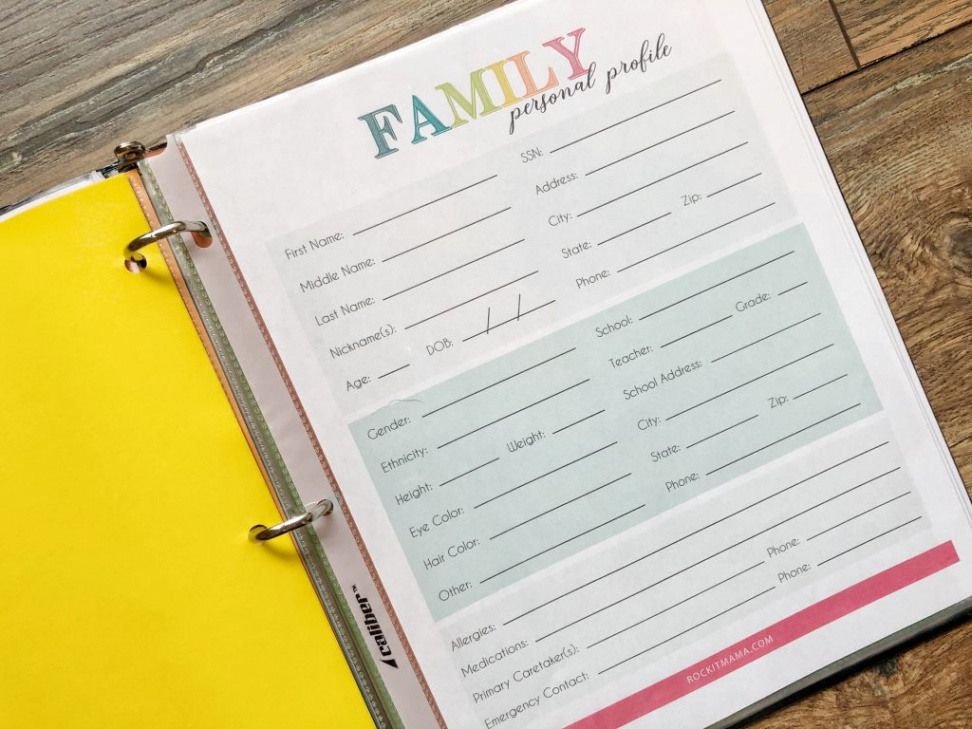 Family Emergency Binder - Free Printables to Create Your Own