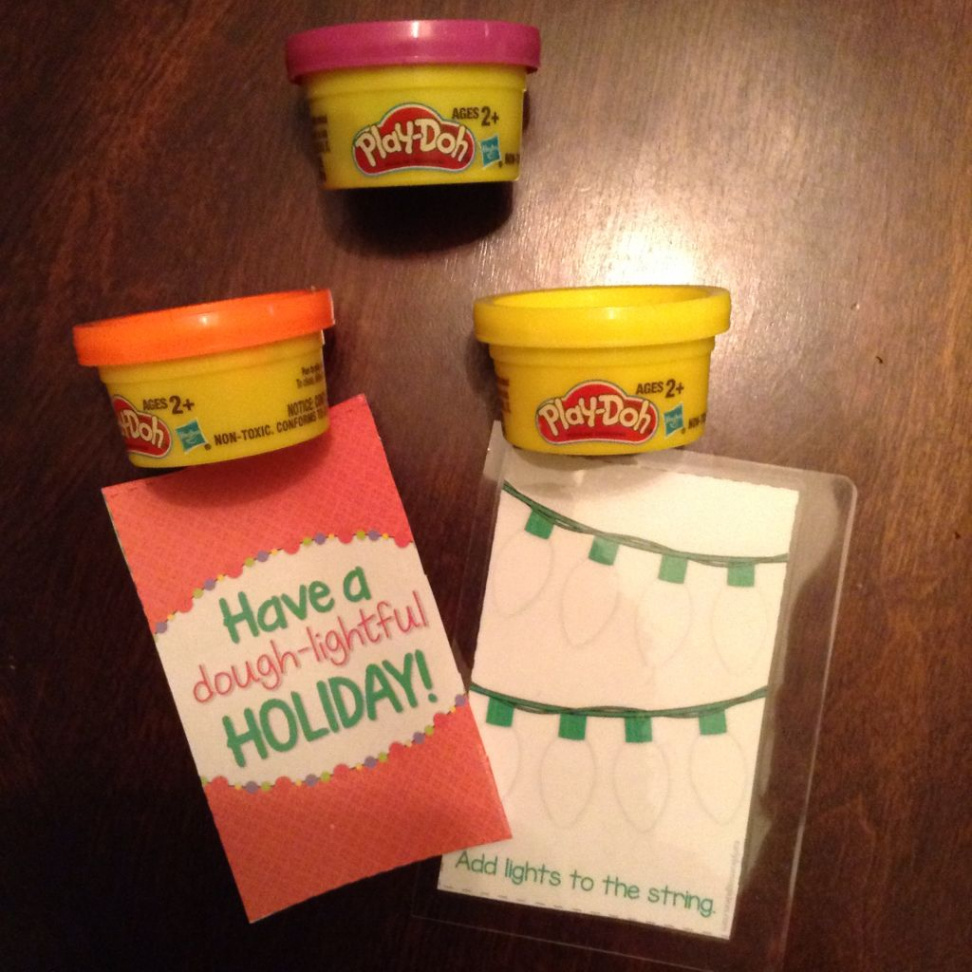 Have a dough-lightful HOLIDAY! Play-Doh fun for Preschoolers